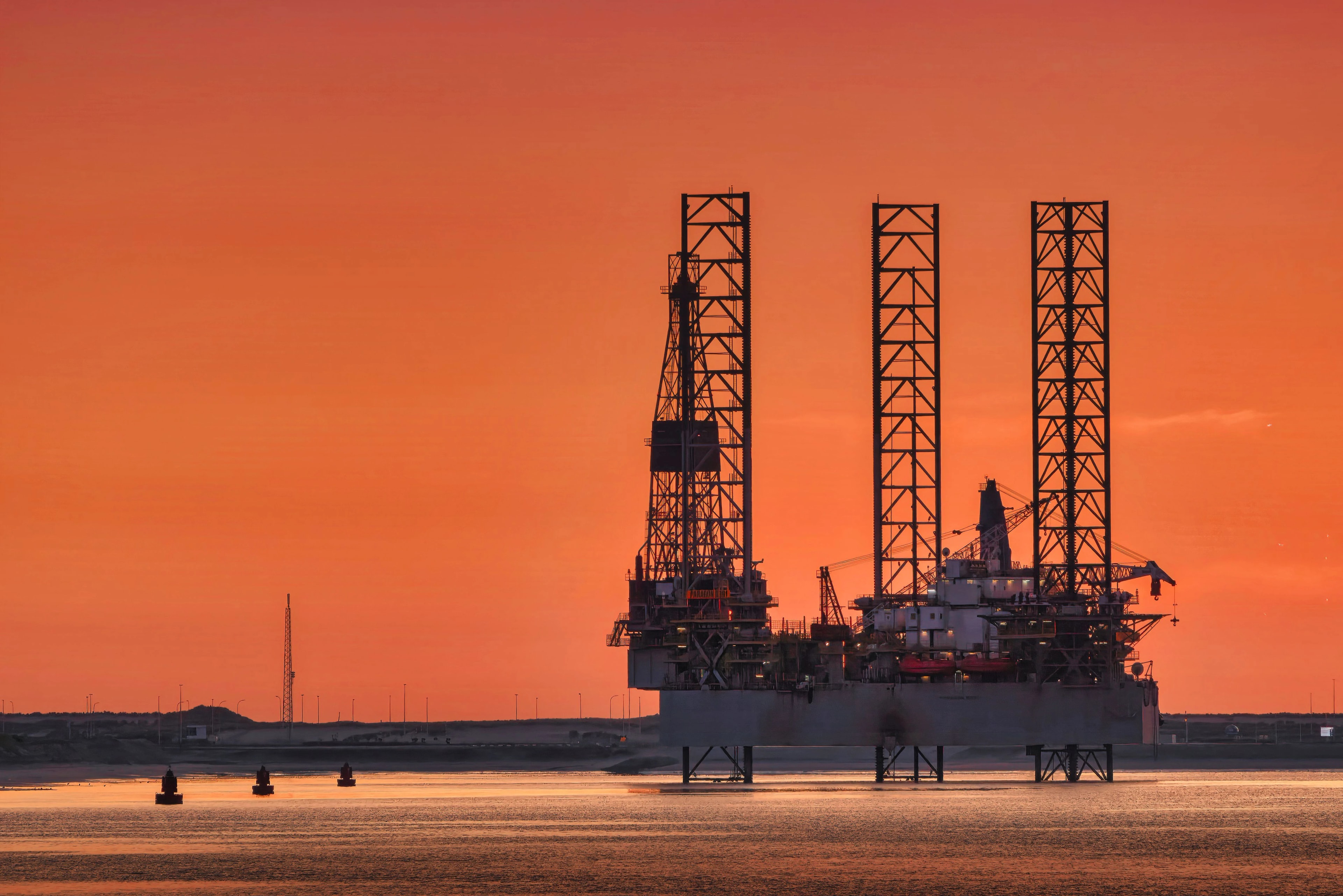 Dolphin Group Delivers Drop-In Exchanger Replacement for Offshore Platform in 9 Weeks